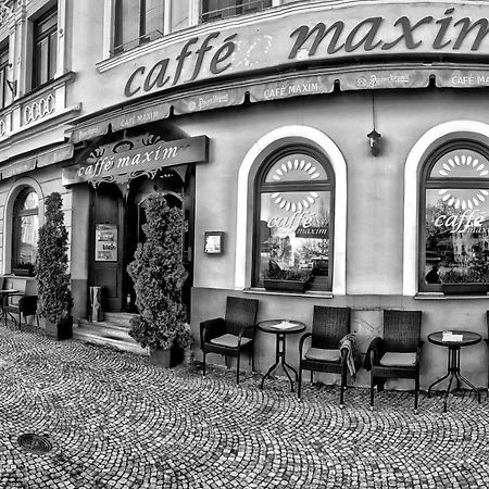 Hotel Maxim Frydek-Mistek Luaran gambar
