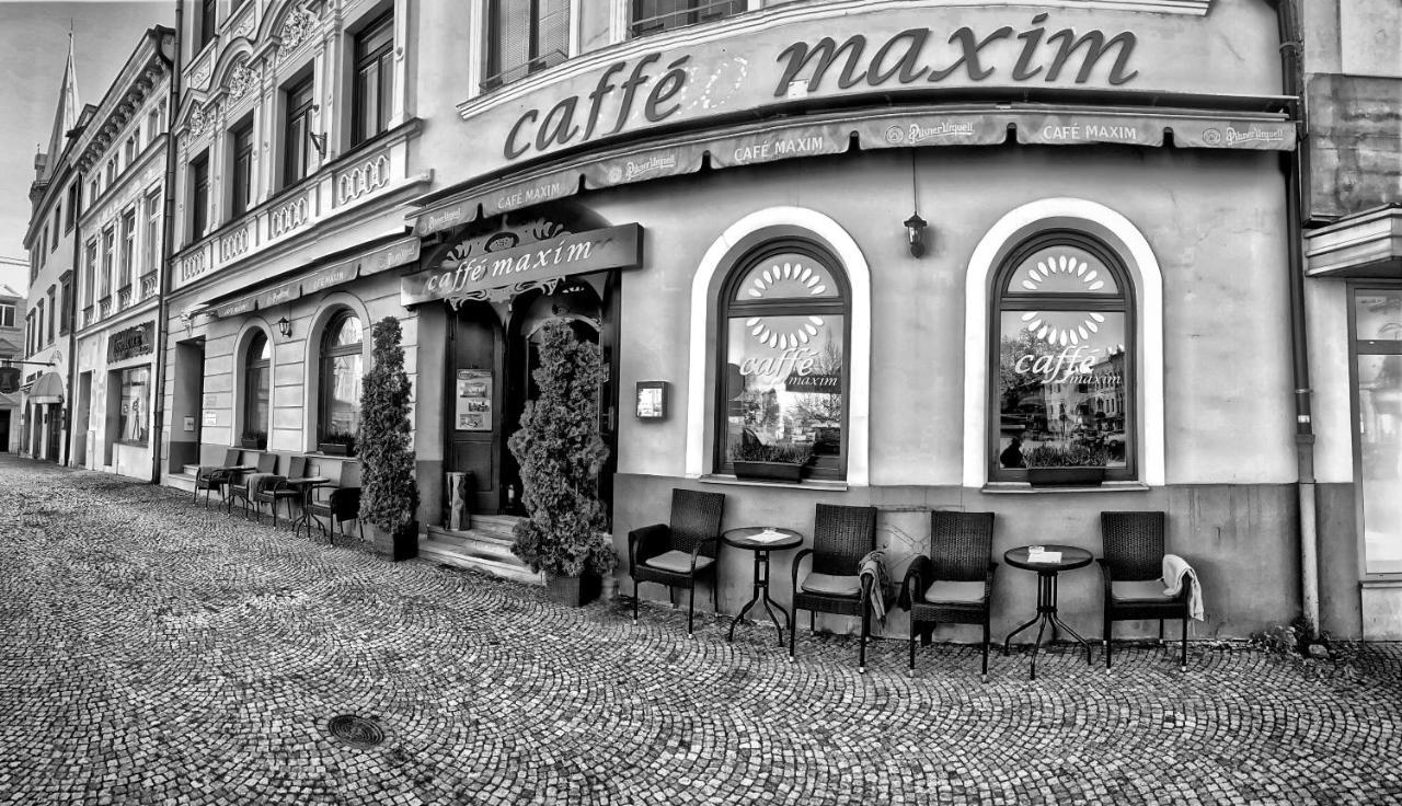 Hotel Maxim Frydek-Mistek Luaran gambar