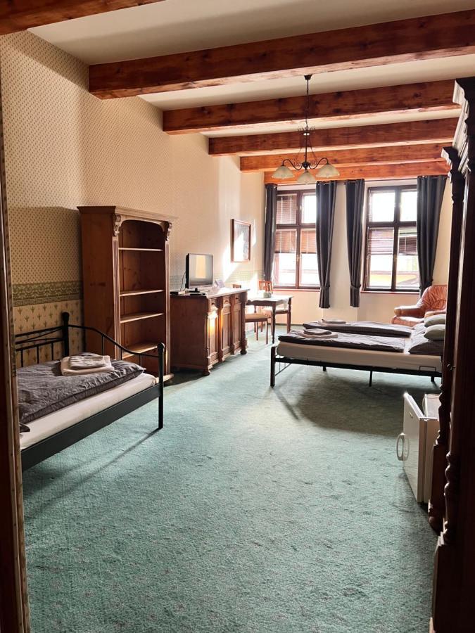 Hotel Maxim Frydek-Mistek Luaran gambar