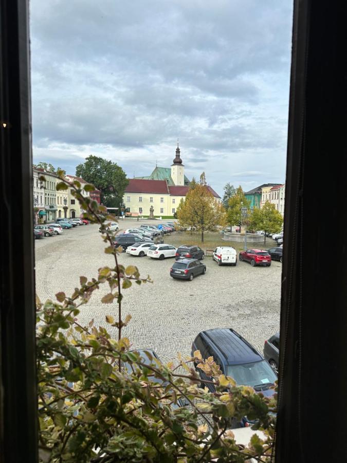 Hotel Maxim Frydek-Mistek Luaran gambar