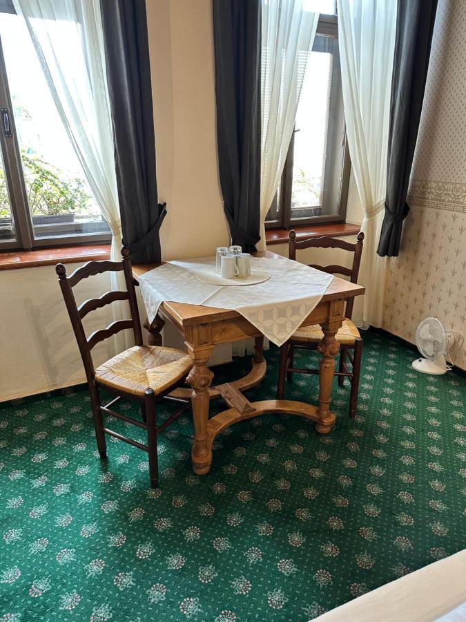 Hotel Maxim Frydek-Mistek Luaran gambar