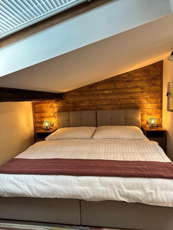 Hotel Maxim Frydek-Mistek Luaran gambar