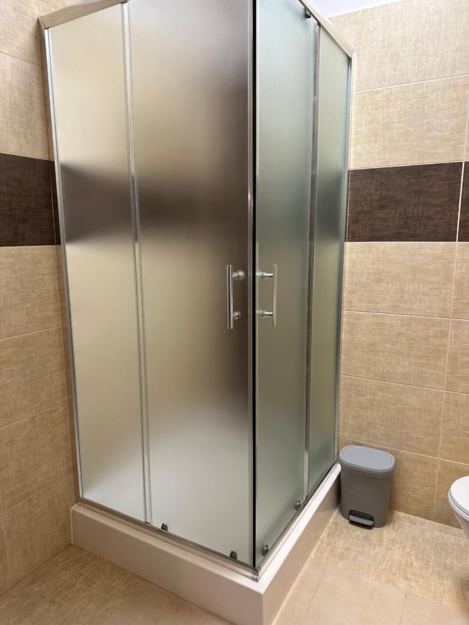 Hotel Maxim Frydek-Mistek Luaran gambar