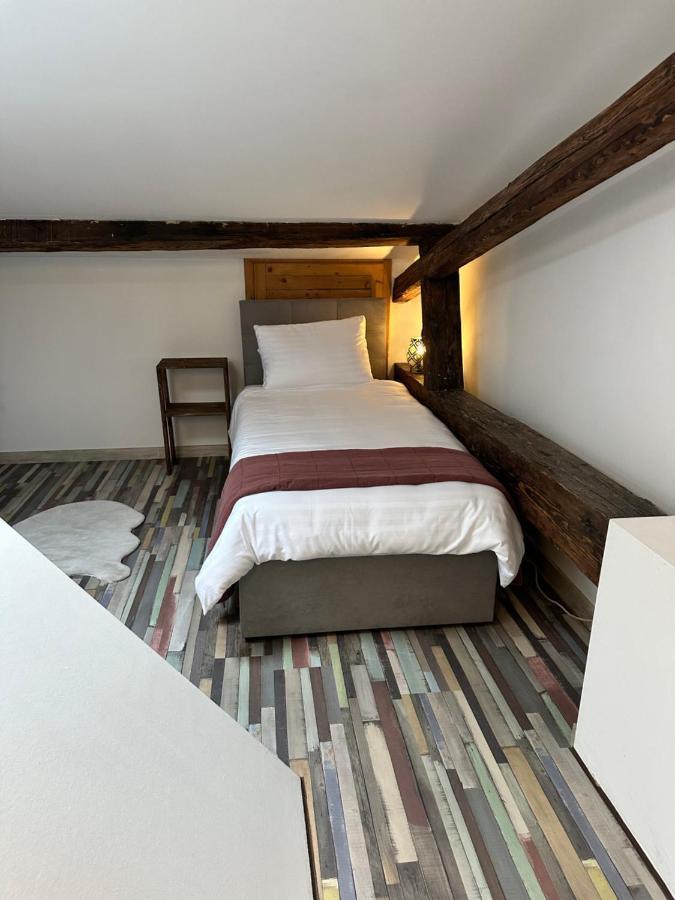 Hotel Maxim Frydek-Mistek Luaran gambar