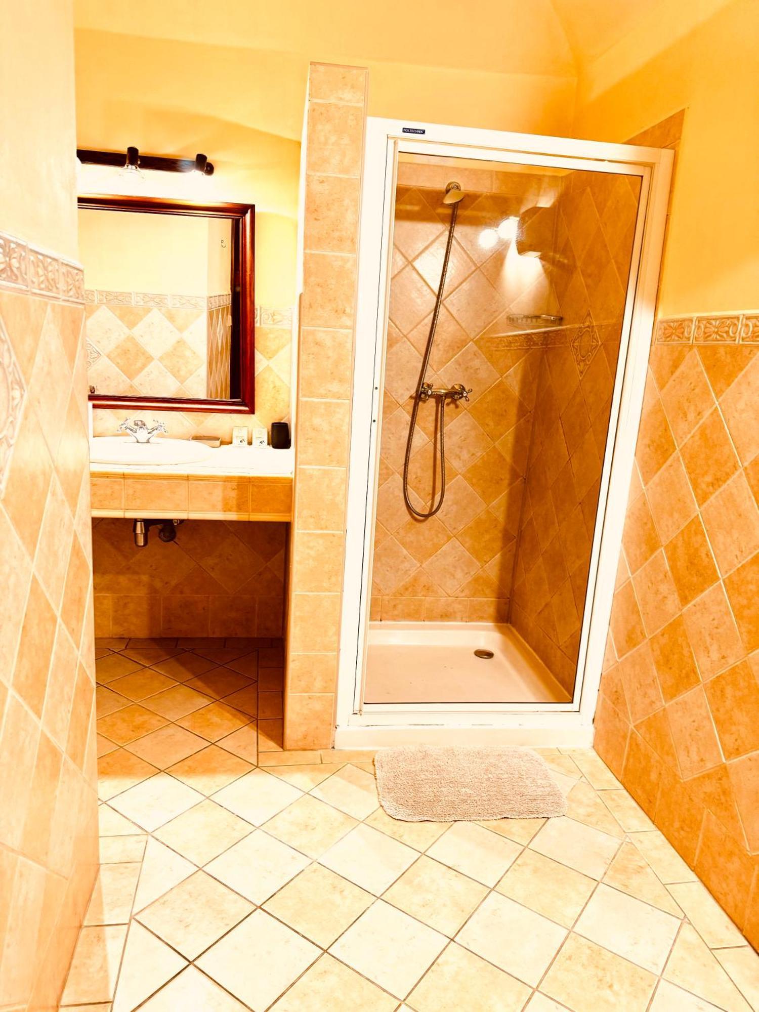 Hotel Maxim Frydek-Mistek Luaran gambar